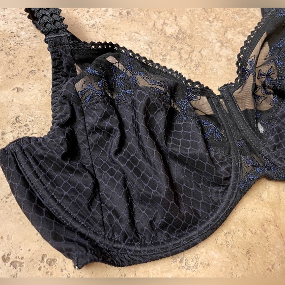 Prima Donna and Chantelle 38D bra bundle - Picture 10 of 12